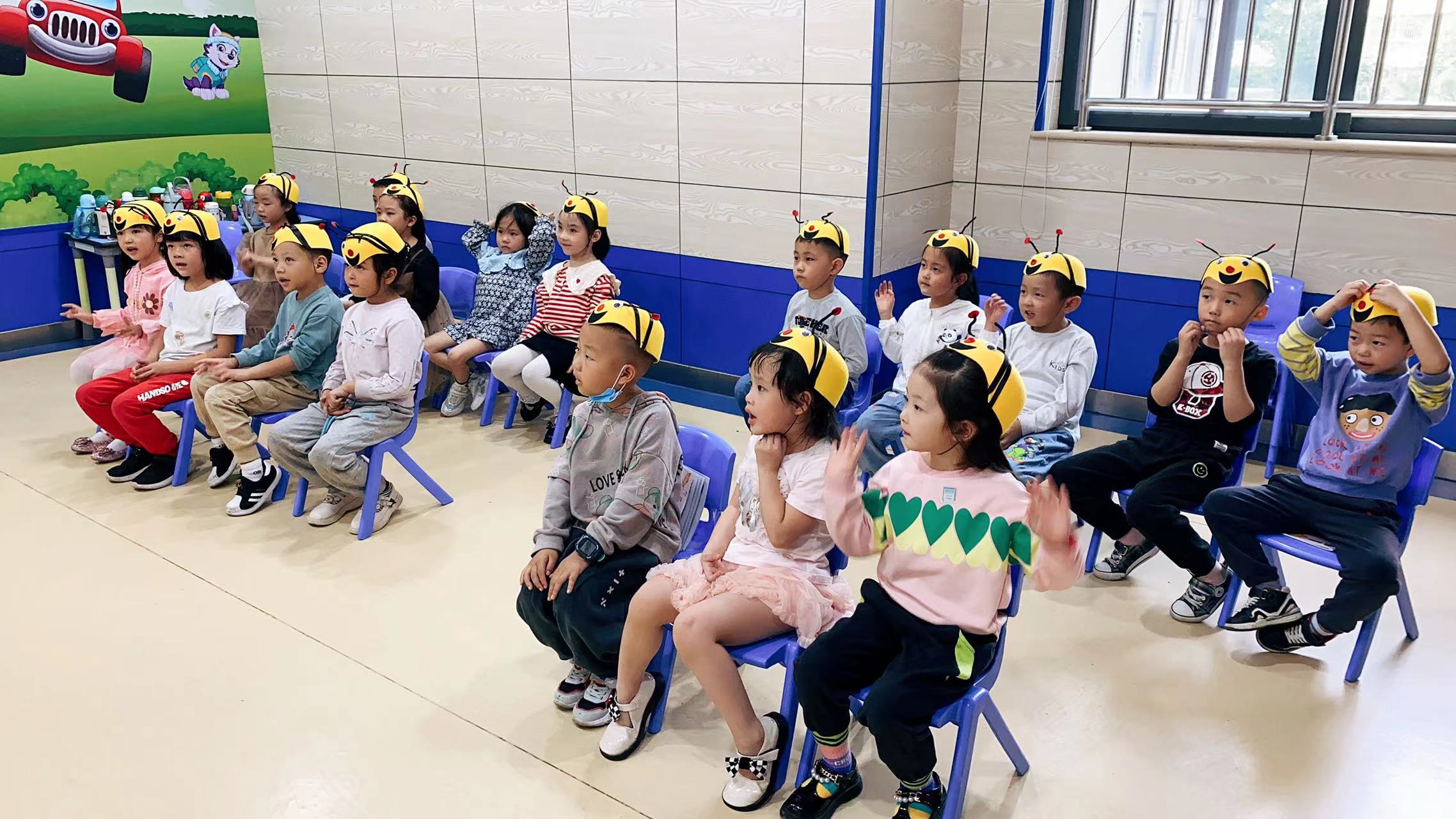 在家教孩子学习少儿英语的6个超实用方法(图1)