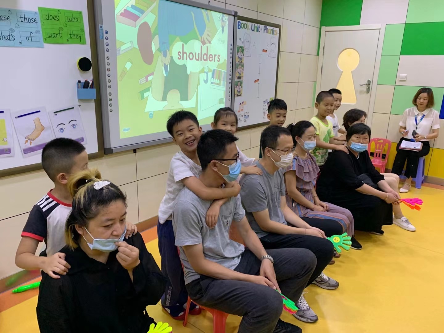 孩子学习少儿英语有什么好处？如何启蒙？(图1)