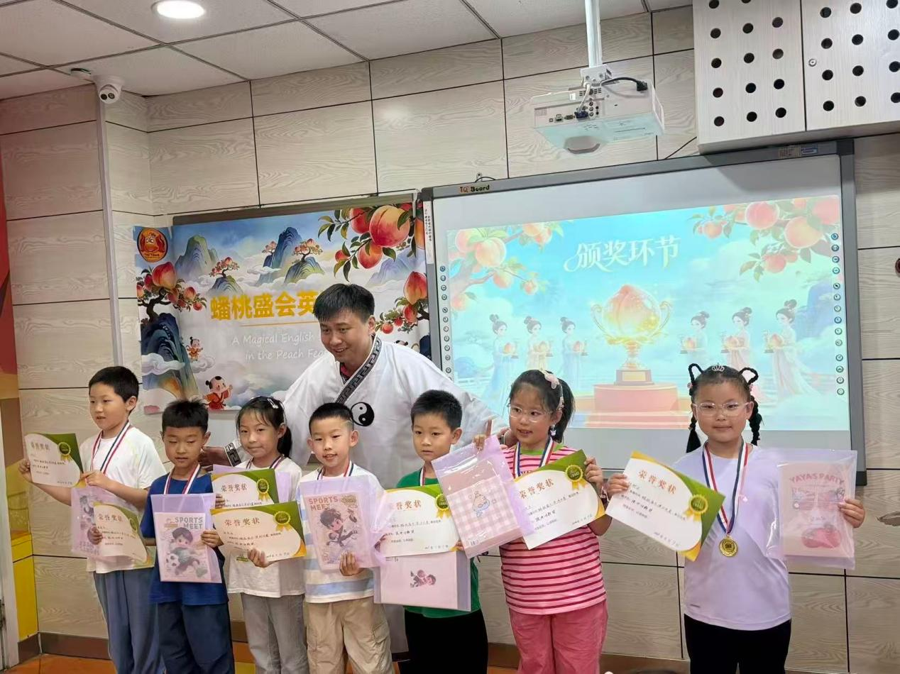 孩子学英语没兴趣？成都天童教育教你怎么点燃第一把火(图1)