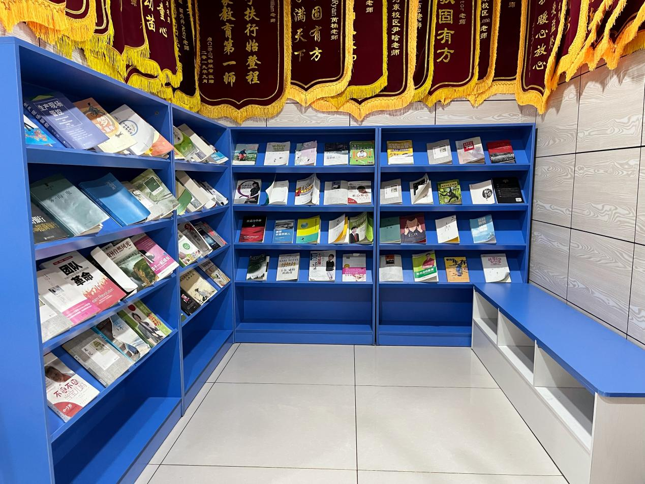 孩子背了就忘，是记性不好吗？成都天童教育谈语言进入大脑的方式(图2)